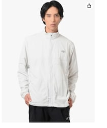 さっと羽織れるだけじゃない！さっと収納もできて、持ち運びに超便利！【ニューバランス】のジャケットがAmazonに登場中‼
