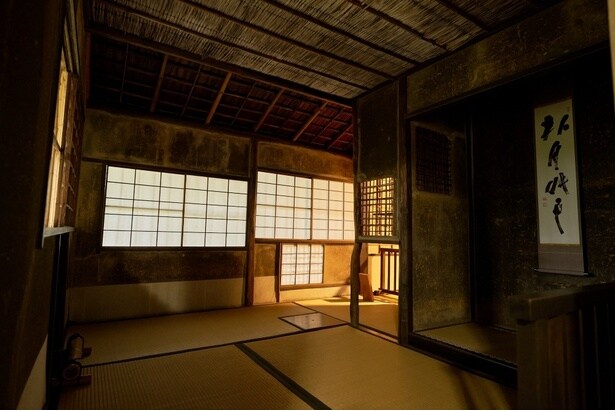 重要文化財の「茶室 八窓席」(事前予約と拝観料+700円で見学可能)