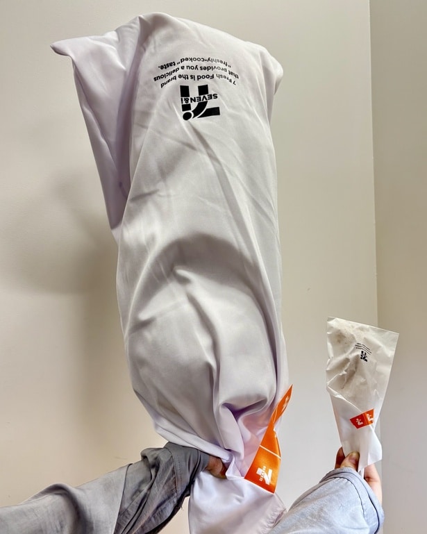 シールまで再現された徹底ぶり