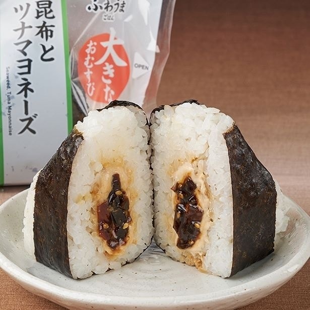 「大きなおむすび 昆布とツナマヨネーズ」