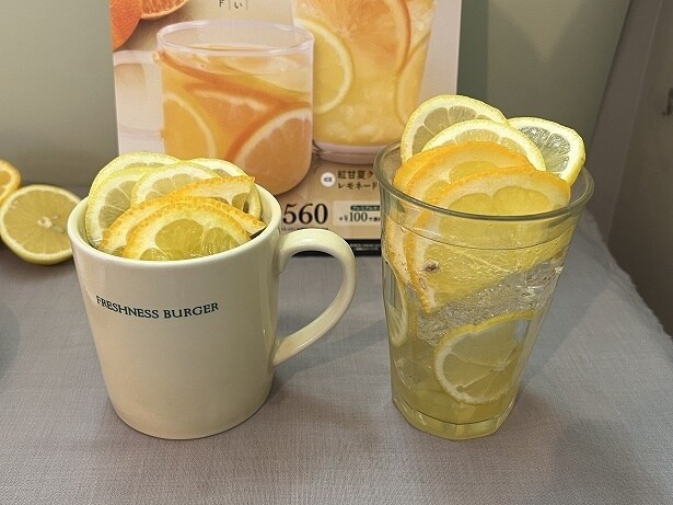 ハチミツに漬けているので紅甘夏とレモンは皮まで食べられる