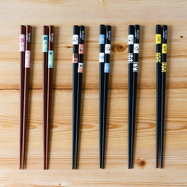 「とんぼ玉箸」(各1430円)