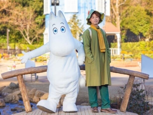 「オリジナルステッカー」を配布