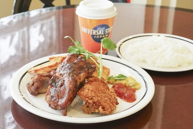 ガッツリ派におすすめ、BBQ ポークリブ&フライドチキン・プレート