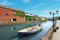 アフタヌーンティー×クルーズ⁉星野リゾートのOMO5小樽で“春”がテーマの特別なアフタヌーンティーを船上で堪能する期間限定プログラムを開催