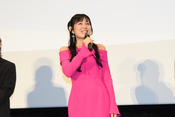 ベアトリス役の新井⾥美さん