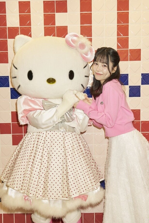 プレオープン来場ゲストの島崎遥香さん