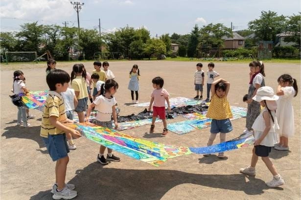 最後に大きな「Hi! Mckee」が完成!