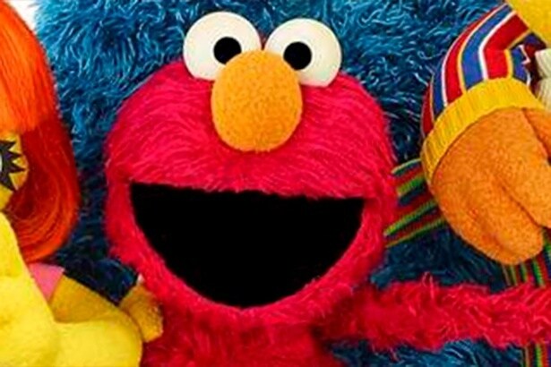 セサミストリートのエルモを徹底解説！世界中を笑顔にする“赤いモンスター”の愛される理由と、意外な特技とは？