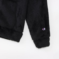 圧倒的な安心感！【チャンピオン】が放つ機能美を極めた王道カジュアルのフルジップスウェットがAmazonで販売中！