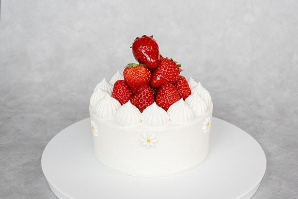 テイクアウトのみの「あまりんショートケーキ」(6500円)　