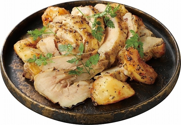 「ワンランク上の世界の山ちゃん 山」で提供する「骨付鳥 ひな鳥」