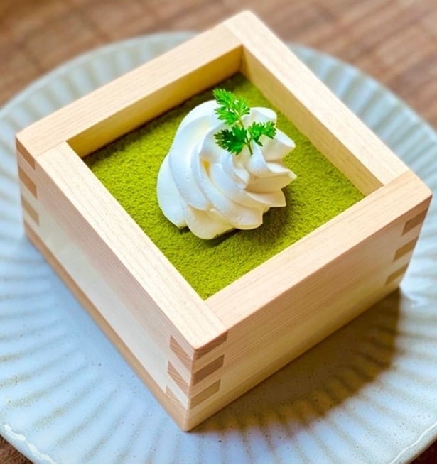 看板メニューの「豆腐ティラミス」