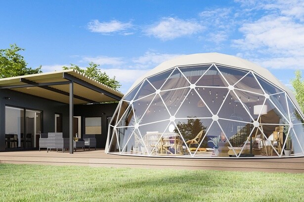 直径約10メートルのドーム型テントが並ぶ「アドベンチャードーム」エリア