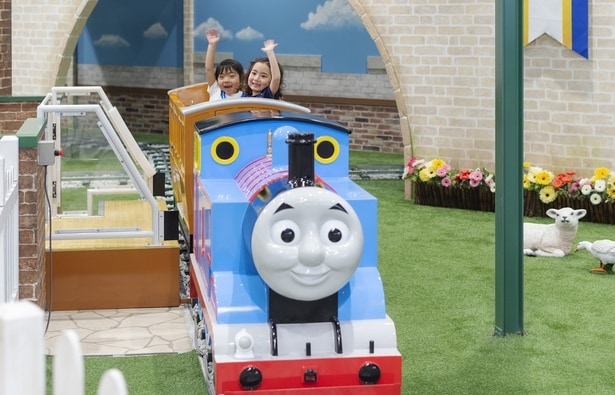 一番人気の「トーマスのなかよしトレイン」。リニューアル後は利用時間内なら何度でも乗れるように!