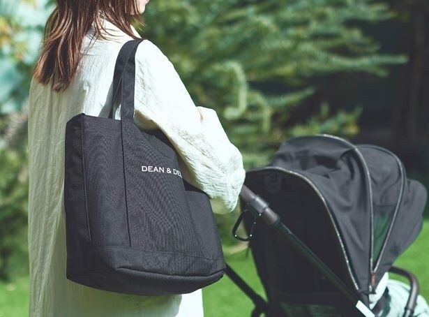 パパママ兼用で使うバッグはシンプルなデザイン