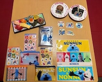 【本日3月18日から】スシロー×パペットスンスンがさらにパワーアップ！限定ポーチ＆シール付きぷちローセットなど追加メニューが登場