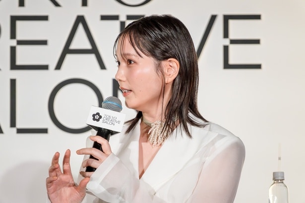 本田翼さんは、トークショーで「FutureとVintageって、一見矛盾しているワードだと思うんですよ。でも、こうやってお話を伺うと「あ、なるほどな」と。VintageがあるからFutureがあって、Futureがあるから、それがVintageになって繰り返している。循環していることが明確になりました」とコメント