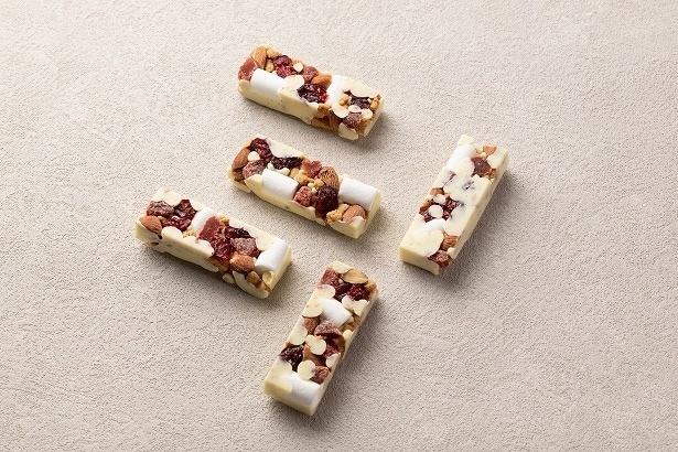 ナッツやフルーツの香りや食感が楽しい