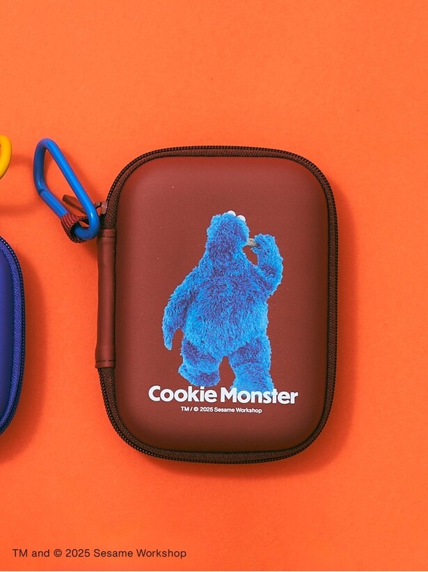 「ミニサイズ　ガジェットケース(ハード)」(2420円)