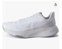 やわらかく足をつつみ、安定させる。毎日の走りを支える厚底トレイルモデル【ザ・ノース・フェイス】のスニーカーがAmazonに登場中‼