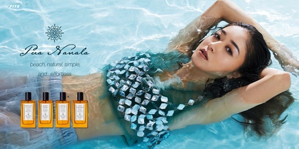 みちょぱプロデュースで2021年に誕生した「プア ナナラ」。ハワイの海辺の情景からインスピレーションを得た香りが多いため、プア ナナラの商品名はすべて、英語＋ハワイ語の組み合わせとなっている