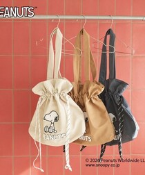 “スヌーピー”刺しゅうのロンTやバッグがプレオーダーで完売続出！「DOUX ARCHIVES」30周年×PEANUTSコラボを全紹介