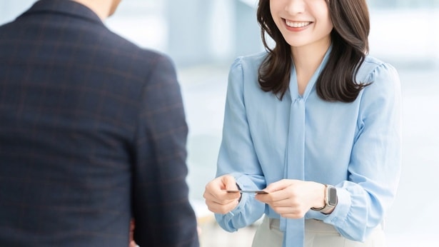 ビジネスの世界でも初対面の印象は重要！丁寧な応対を心がけよう