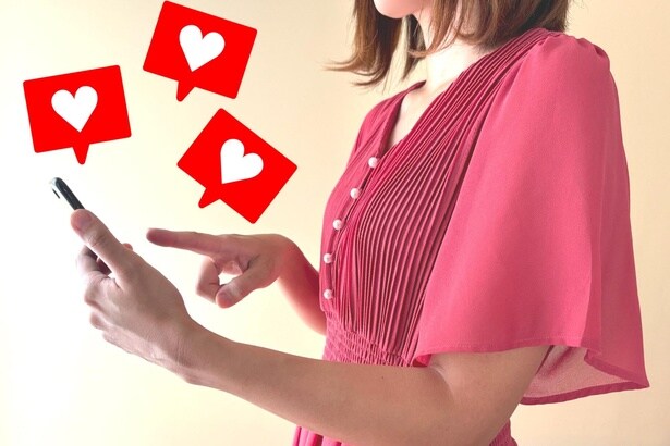 いいねを押すばかりでなく、SNSの投稿から取引先や顧客がどんなことに興味を持っているかをリサーチするのも有効