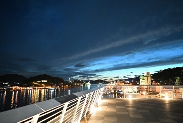 夜景になる一歩手前の時間帯がとても美しい