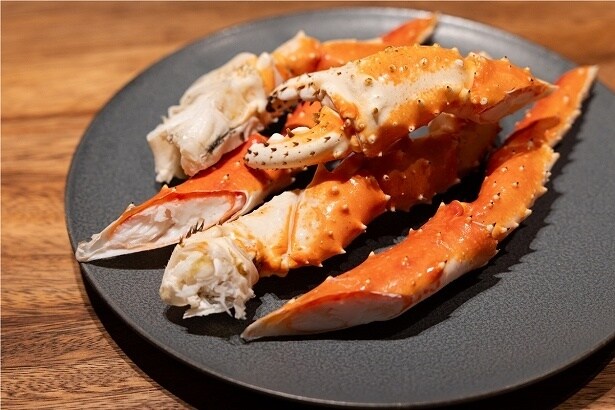 タラバガニも1人1本食べられる