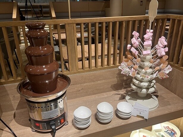 チョコレートファウンテンもある