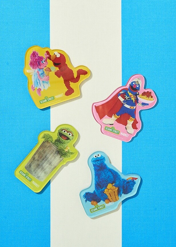 「アクリルマグネット」(各1320円)