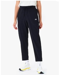 軽やかに動けて、すっきり見え！毎日に寄り添うストレッチジョガー【ニューバランス】のパンツがAmazonに登場中‼