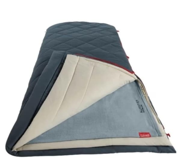 いつの季節でも快適に。3層構造で一年中使える！【コールマン】の寝袋がAmazonに登場中‼