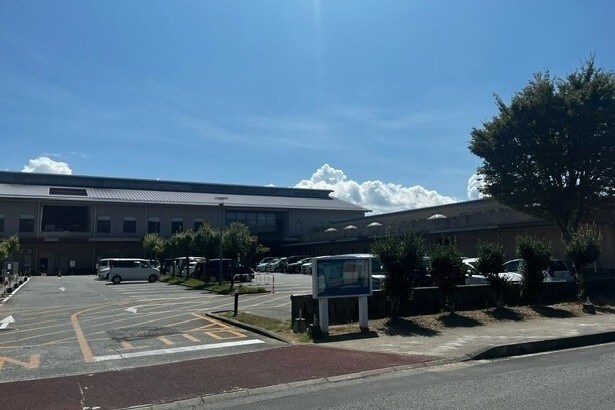 柳川総合保健福祉センター「水の郷」内にある