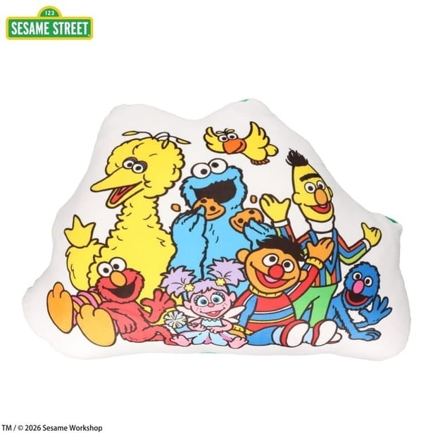 「ダイカットクッション(キャラクター集合)」(1639円) 