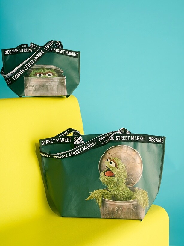 「ミニトートバッグ」(2750円)、「トートバッグ」(3520円)