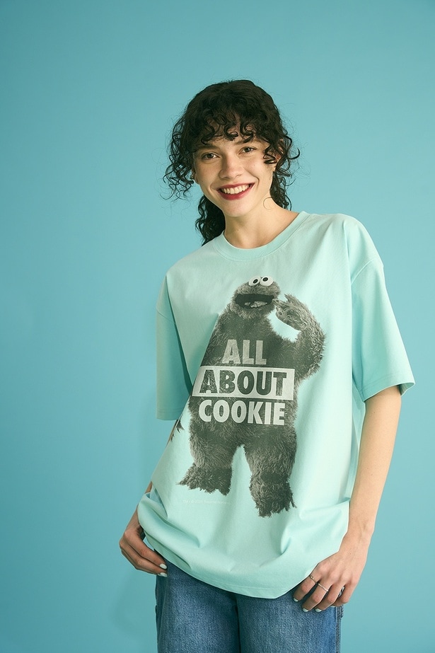「モノクロフォトTシャツ(クッキーモンスター)」(大人5940円)