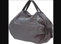 折りたたんでバッグにすっきり収納♪丈夫で安心、デザインもおしゃれな【マーナ】エコバッグで日常のお買い物がもっと快適に！Amazonで好評販売中！