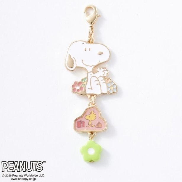 「レディース チャーム」(各979円)