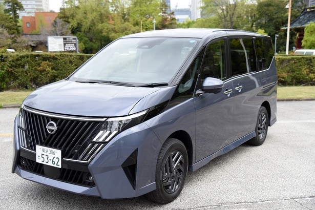 さまざまな最先端技術が搭載された新型「日産セレナ」