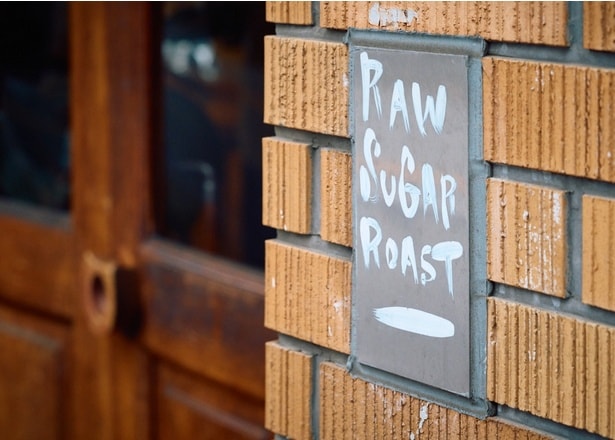 8時からの営業で朝利用にも最適。軽食やスイーツもある