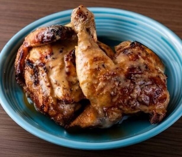 「ファイヤーチキン」(東京都墨田区)の「豪快！ペリチキ半身マイルド」