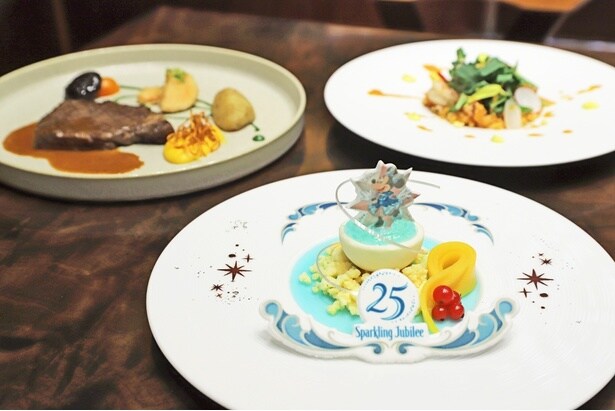東京ディズニーシー25周年を記念した豪華ディナーに舌鼓！ディズニーアンバサダーホテルで至福のひとときを