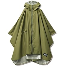 突然の雨でも安心！サッと羽織るだけでしっかりガード、おしゃれも楽しめる一着。【ワールドパーティー】レインポンチョがAmazonでゲットできる！