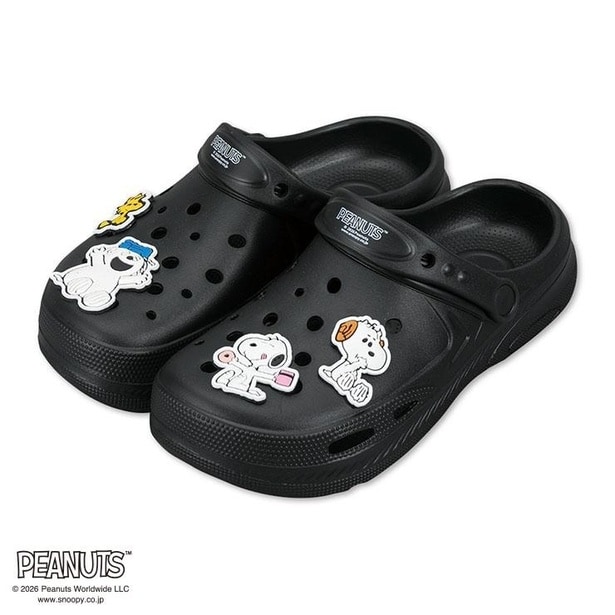 「レディースサンダル」(1639円) 