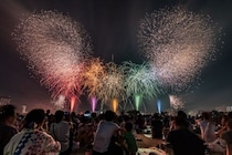 【2026年5月開催】足立の花火の穴場スポット！場所取りのコツ・アクセス情報・混雑回避ルートを徹底解説