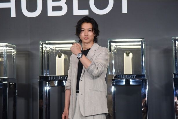 山﨑賢人、俳優人生の転機となったのは『キングダム』への出演…「ウブロ ビッグ・バン リローデッド」お披露目イベントで語った“今後の目標”とは？