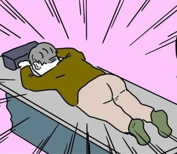 「ベッドで仰向けに寝てください」→うつ伏せになる→「反対です」違う違うそうじゃない！ツッコミたくなる話【インタビュー】